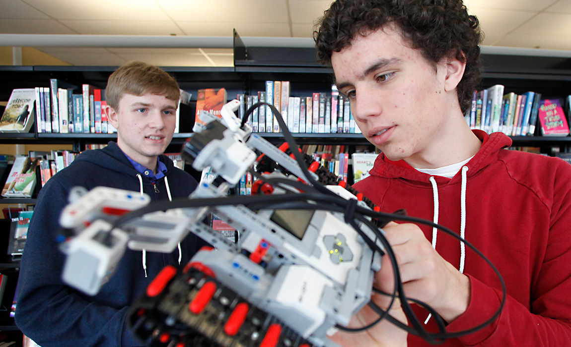 NSBI Sponsors the Acadia Robotics Program