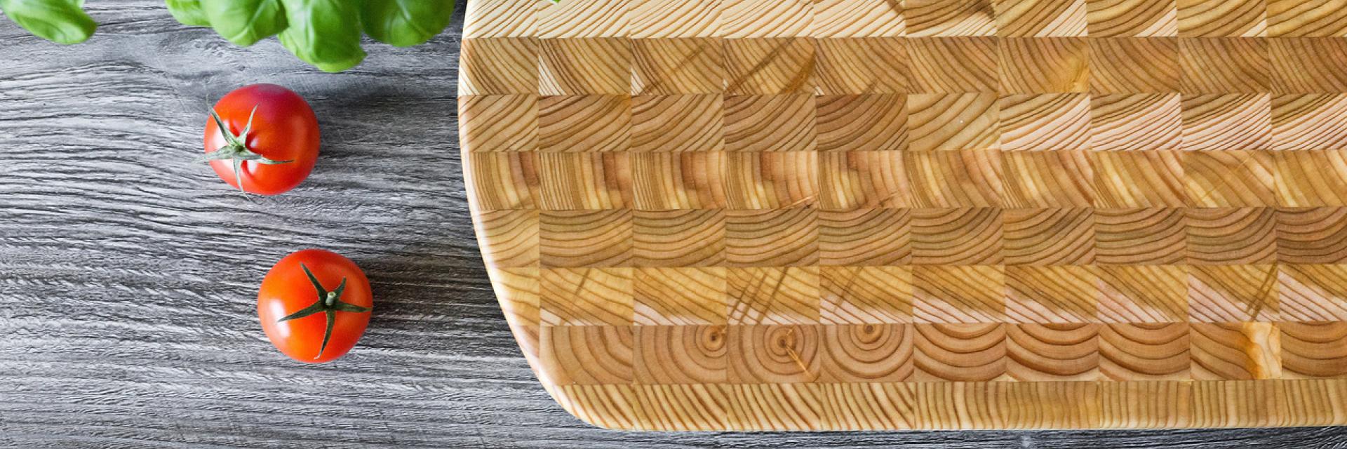 Rounded Larch Wood cutting board